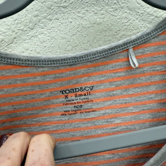 Toad & Co Marley Orange Gray Stripe Short Sleeve Organic T Shirt Womens size XS - Picture 2 of 8